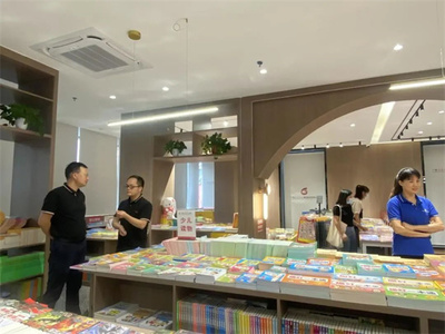 邕華公司市本級與馬山、橫州分公司業務交流 共繪企業形象新藍圖